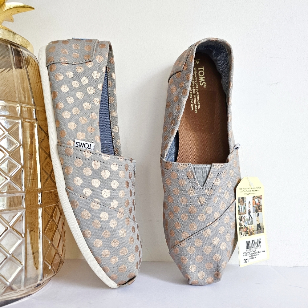 TOMS Women's Classic Slip-On Drizzle Grey/Rose Gold Foil Polka Dot Shoes Size 12